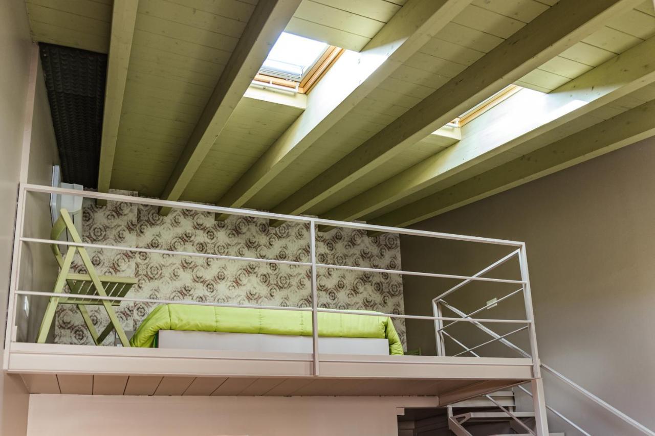 Antico Borgo B&B Con Spa - Adults Only Manerba del Garda Dış mekan fotoğraf