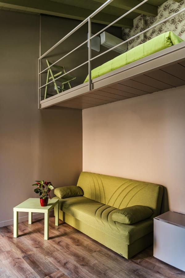 Antico Borgo B&B Con Spa - Adults Only Manerba del Garda Dış mekan fotoğraf