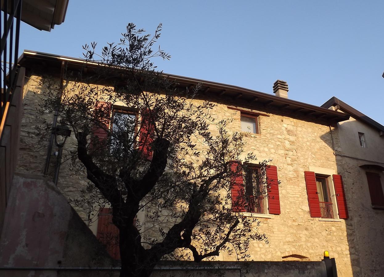 Antico Borgo B&B Con Spa - Adults Only Manerba del Garda Dış mekan fotoğraf